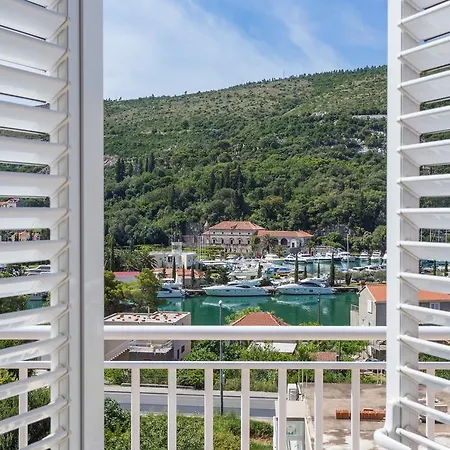 Guest house Zeko Rozat 3*